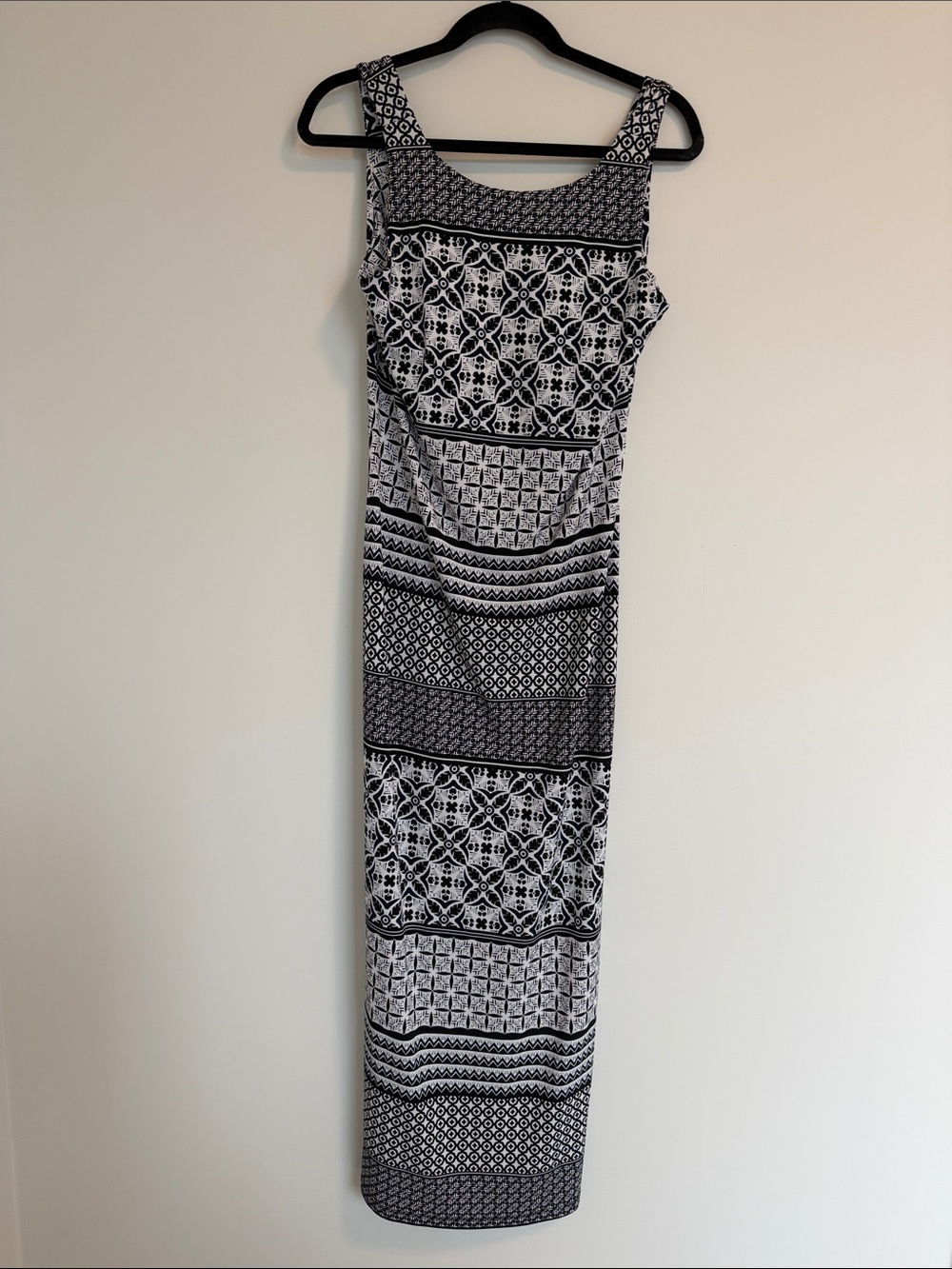 Tommy Bahama Black and White Patterned Maxi Dress